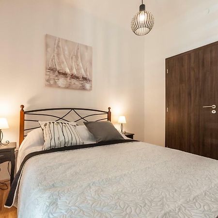 Apartment Sunny Place 扎达尔 外观 照片