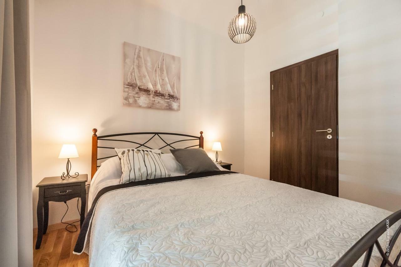 Apartment Sunny Place 扎达尔 外观 照片