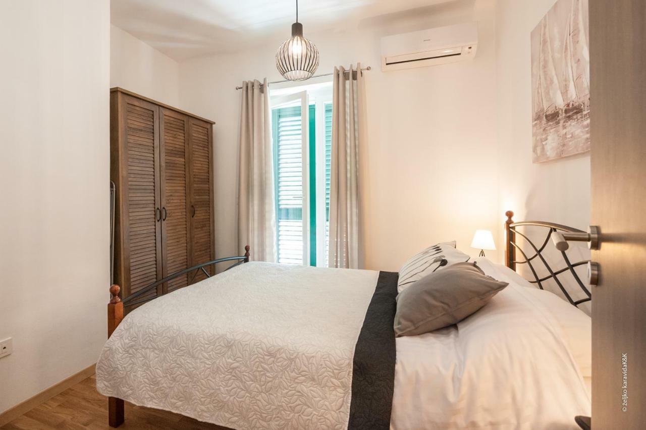 Apartment Sunny Place 扎达尔 外观 照片