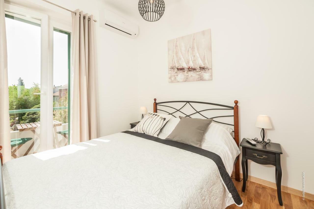 Apartment Sunny Place 扎达尔 外观 照片