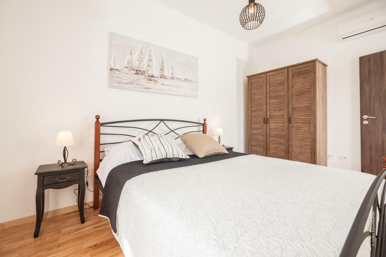 Apartment Sunny Place 扎达尔 外观 照片